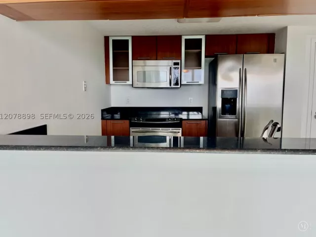 2-bedroom condo for sale in Miami - 1800 N Bayshore Dr 3710 - MondialRealty