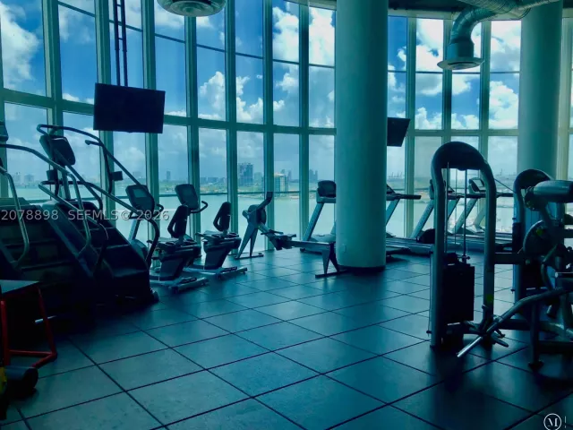 2-bedroom condo for sale in Miami - 1800 N Bayshore Dr 3710 - MondialRealty
