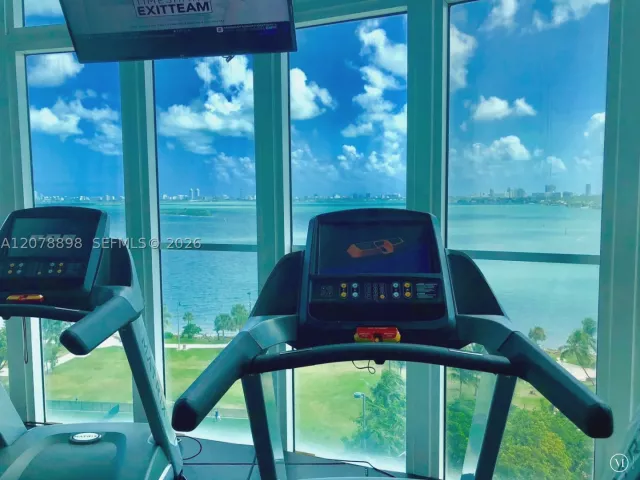 2-bedroom condo for sale in Miami - 1800 N Bayshore Dr 3710 - MondialRealty