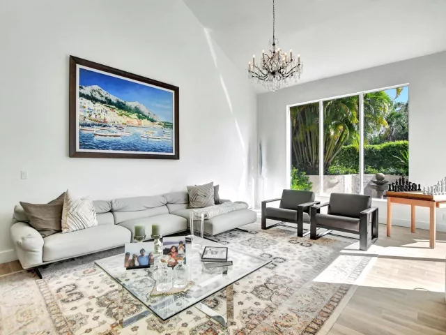 3-bedroom home for rent in Boca Raton - 7477 CAMPO FLORIDO - MondialRealty
