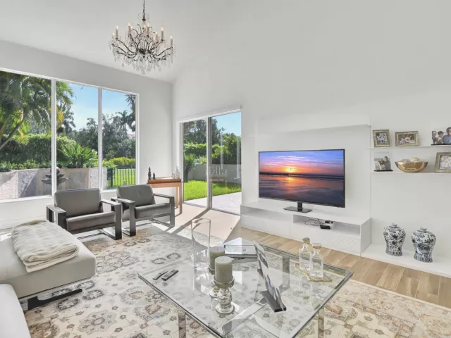 3-bedroom home for rent in Boca Raton - 7477 CAMPO FLORIDO - MondialRealty