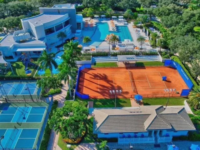 3-bedroom home for rent in Boca Raton - 7477 CAMPO FLORIDO - MondialRealty