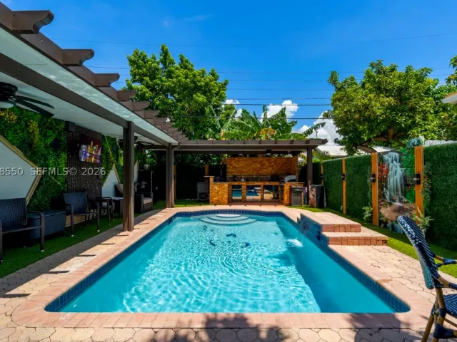 4-bedroom home for sale in Miami - 1327 SW 72nd Ave - MondialRealty