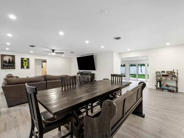 3-bedroom home for sale in Boca Raton - 648 SW 3RD Street - MondialRealty