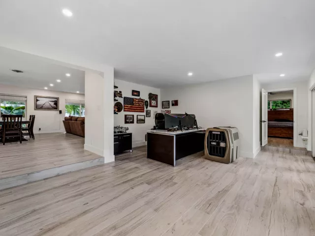 3-bedroom home for sale in Boca Raton - 648 SW 3RD Street - MondialRealty