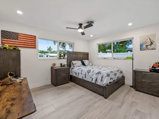 3-bedroom home for sale in Boca Raton - 648 SW 3RD Street - MondialRealty