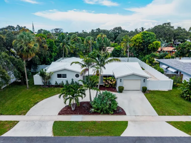 3-bedroom home for sale in Boca Raton - 648 SW 3RD Street - MondialRealty