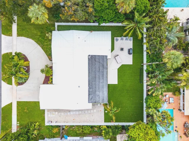 3-bedroom home for sale in Boca Raton - 648 SW 3RD Street - MondialRealty