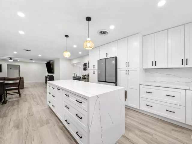 3-bedroom home for sale in Boca Raton - 648 SW 3RD Street - MondialRealty