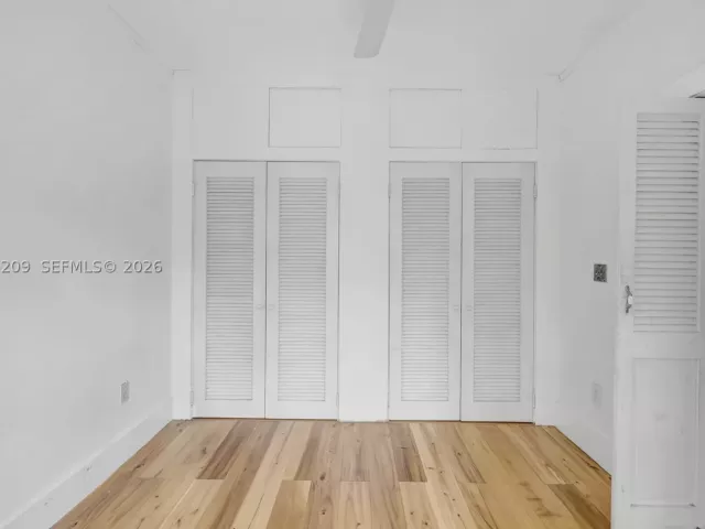 3-bedroom home for rent in Fort Lauderdale - 1031 SW 4th St - MondialRealty