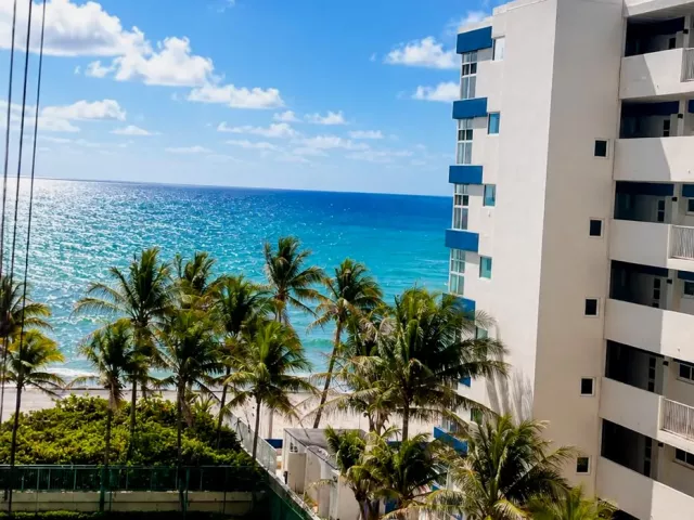 2-bedroom condo for rent in Hallandale Beach - 2080 S OCEAN Drive 505 - MondialRealty