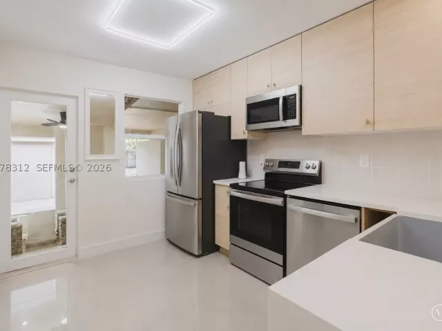 3-bedroom home for rent in North Miami - 1007 NW 120th St - MondialRealty