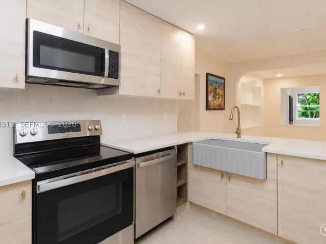 3-bedroom home for rent in North Miami - 1007 NW 120th St - MondialRealty