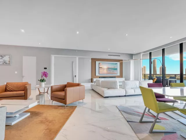 4-bedroom condo for rent in Aventura - 5000 ISLAND ESTATES Drive 805 - MondialRealty