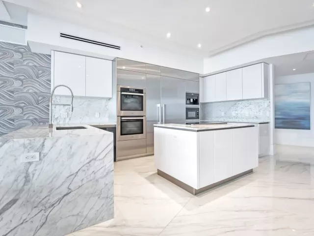 4-bedroom condo for rent in Aventura - 5000 ISLAND ESTATES Drive 805 - MondialRealty