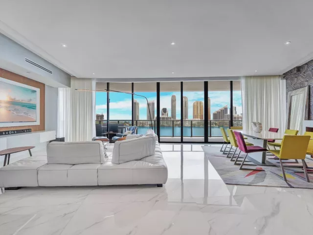 4-bedroom condo for rent in Aventura - 5000 ISLAND ESTATES Drive 805 - MondialRealty