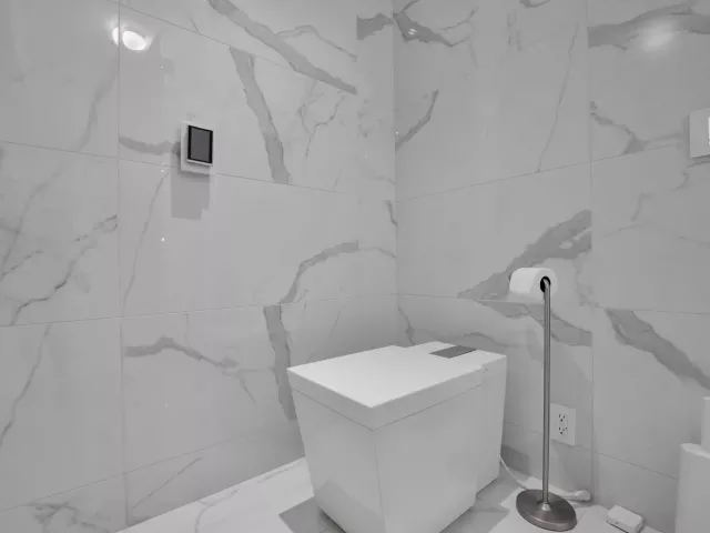 4-bedroom condo for rent in Aventura - 5000 ISLAND ESTATES Drive 805 - MondialRealty