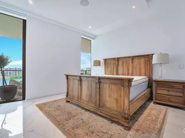 4-bedroom condo for rent in Aventura - 5000 ISLAND ESTATES Drive 805 - MondialRealty