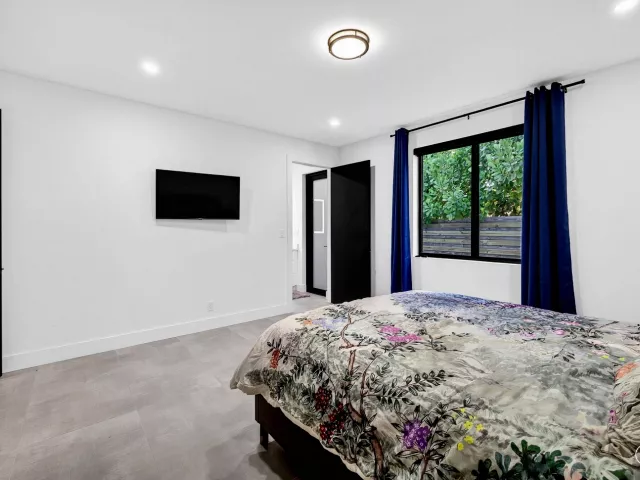 4-bedroom home for rent in Fort Lauderdale - 1807 NE 18TH Street - MondialRealty