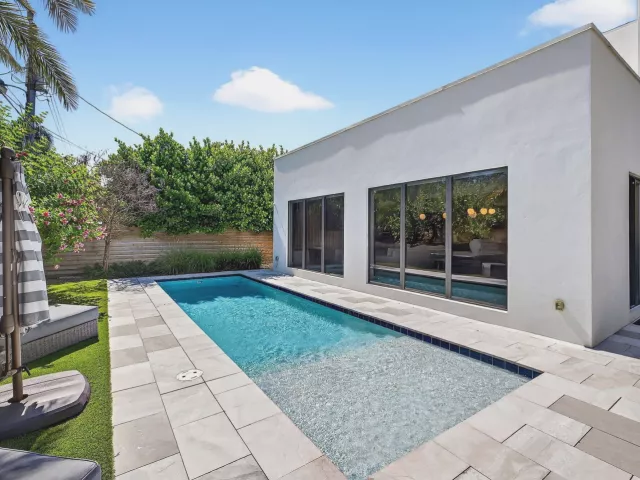4-bedroom home for rent in Fort Lauderdale - 1807 NE 18TH Street - MondialRealty