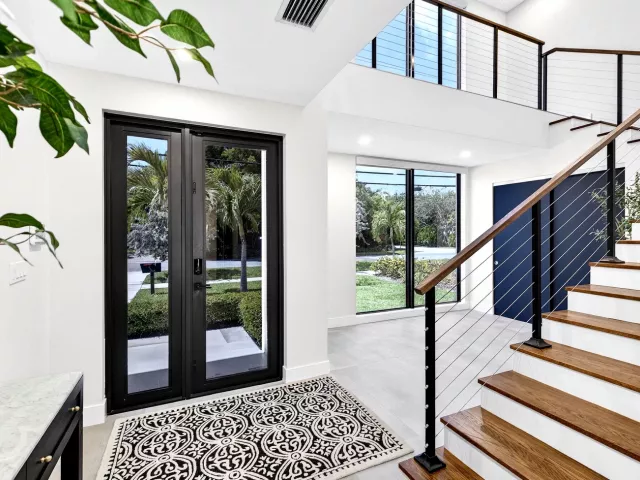 4-bedroom home for rent in Fort Lauderdale - 1807 NE 18TH Street - MondialRealty