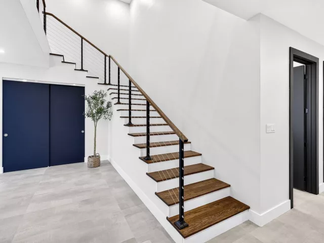 4-bedroom home for rent in Fort Lauderdale - 1807 NE 18TH Street - MondialRealty