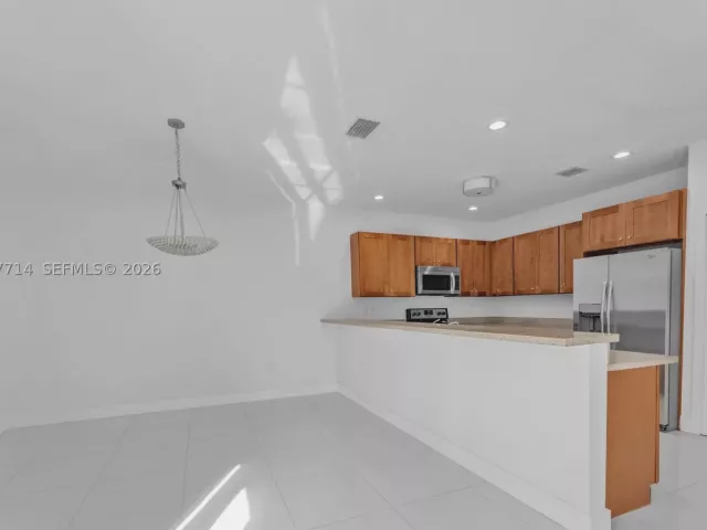 4-bedroom home for rent in Miami -  - MondialRealty