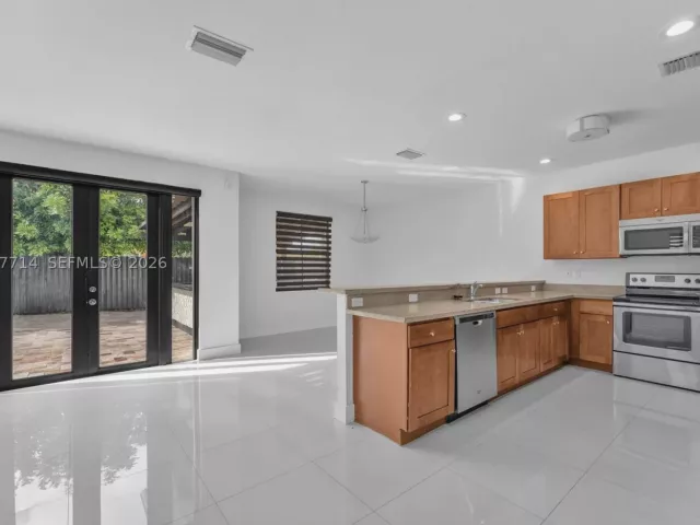 4-bedroom home for rent in Miami -  - MondialRealty