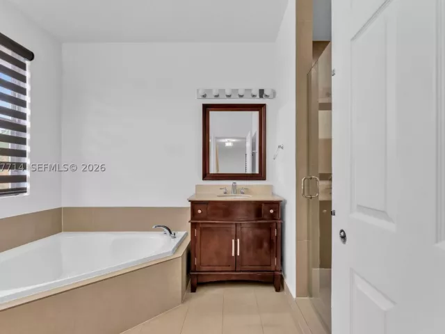 4-bedroom home for rent in Miami -  - MondialRealty