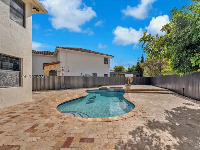 4-bedroom home for rent in Miami -  - MondialRealty