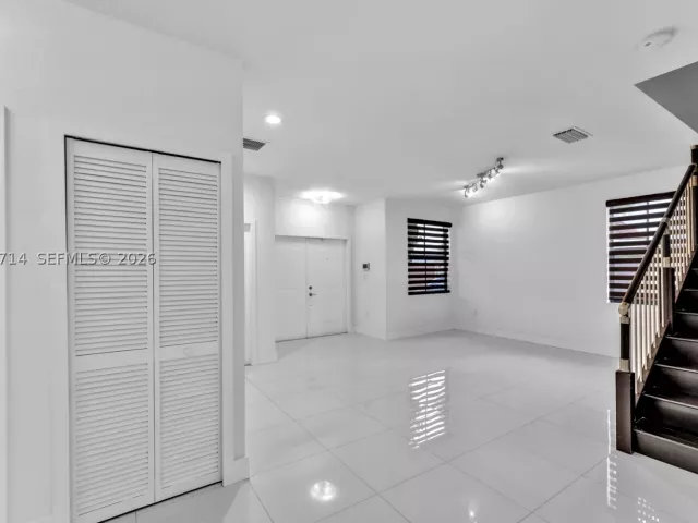 4-bedroom home for rent in Miami -  - MondialRealty