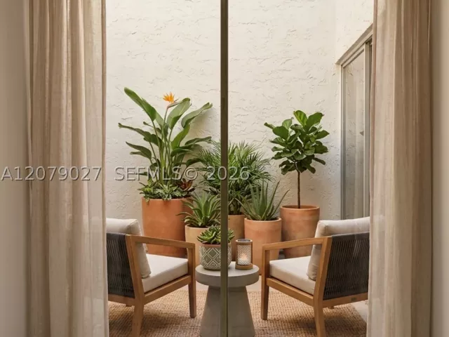 4-bedroom home for rent in Miami - 14295 Kendale Lakes Cir - MondialRealty