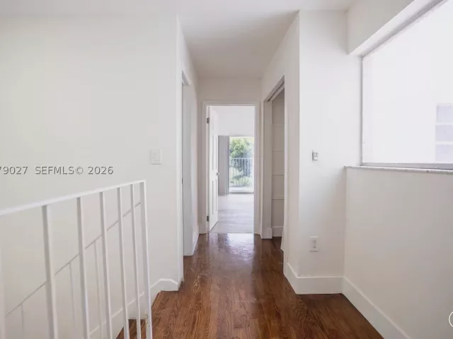 4-bedroom home for rent in Miami - 14295 Kendale Lakes Cir - MondialRealty