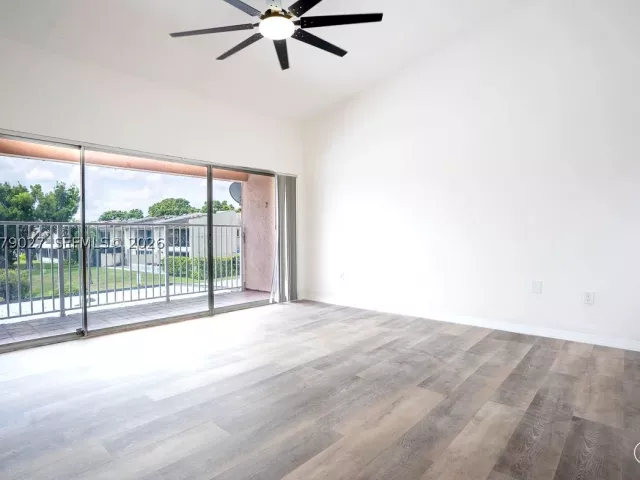 4-bedroom home for rent in Miami - 14295 Kendale Lakes Cir - MondialRealty