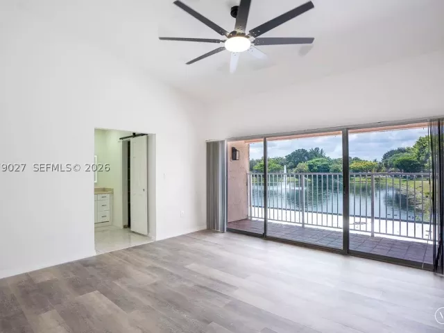 4-bedroom home for rent in Miami - 14295 Kendale Lakes Cir - MondialRealty