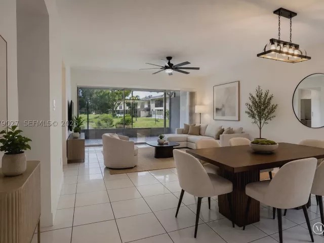 4-bedroom home for rent in Miami - 14295 Kendale Lakes Cir - MondialRealty