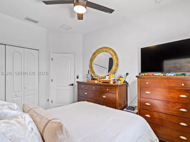 3-bedroom home for rent in Miami - 16634 SW 48th Ter 16634 - MondialRealty