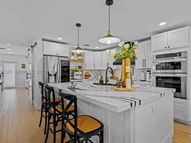 3-bedroom home for rent in Miami - 16634 SW 48th Ter 16634 - MondialRealty