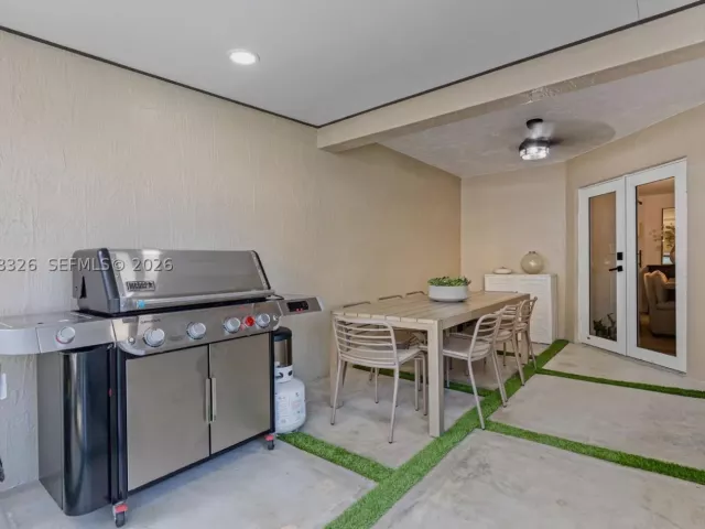 3-bedroom home for rent in Miami - 16634 SW 48th Ter 16634 - MondialRealty