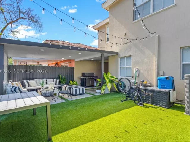 3-bedroom home for rent in Miami - 16634 SW 48th Ter 16634 - MondialRealty