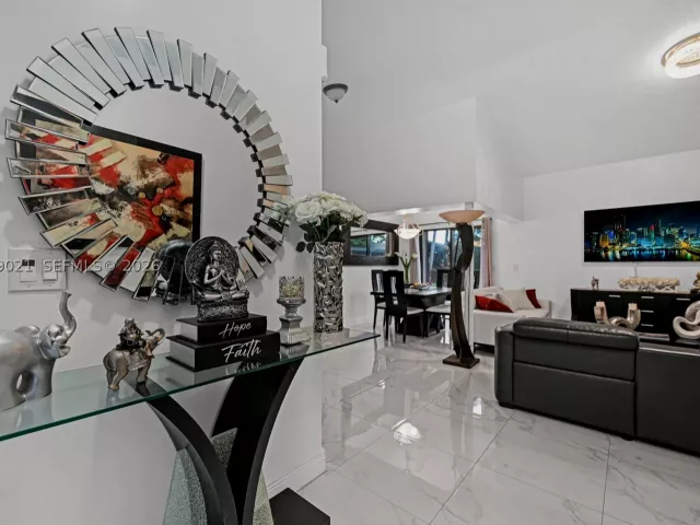 3-bedroom home for sale in Miami - 12330 SW 192nd Ter - MondialRealty