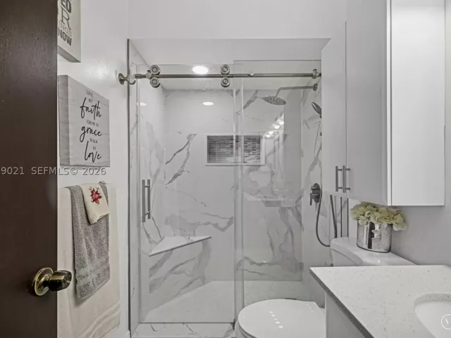 3-bedroom home for sale in Miami - 12330 SW 192nd Ter - MondialRealty