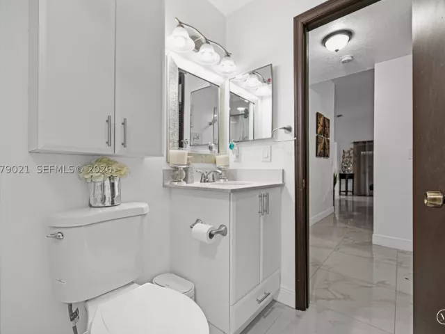 3-bedroom home for sale in Miami - 12330 SW 192nd Ter - MondialRealty