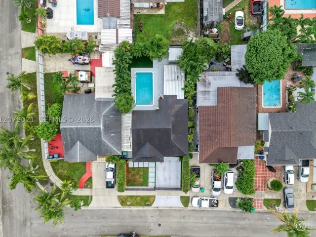 3-bedroom home for sale in Miami - 12330 SW 192nd Ter - MondialRealty