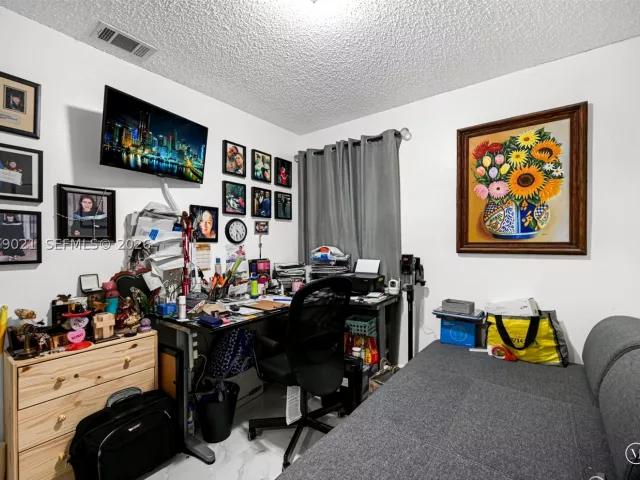 3-bedroom home for sale in Miami - 12330 SW 192nd Ter - MondialRealty