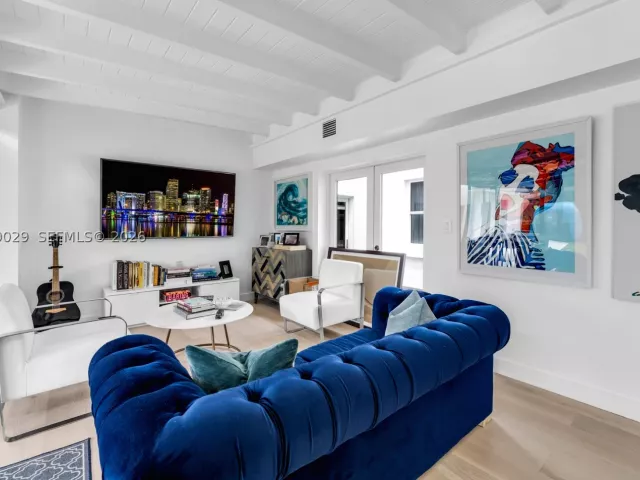 4-bedroom home for rent in Miami - 1826 Fairhaven Pl - MondialRealty