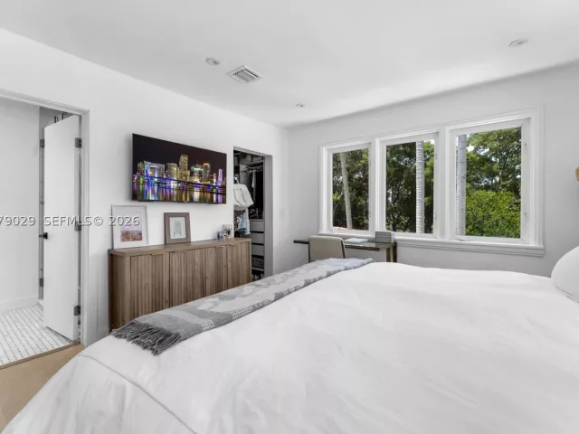 4-bedroom home for rent in Miami - 1826 Fairhaven Pl - MondialRealty