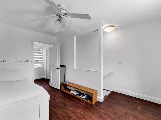 4-bedroom home for rent in Miami - 1826 Fairhaven Pl - MondialRealty