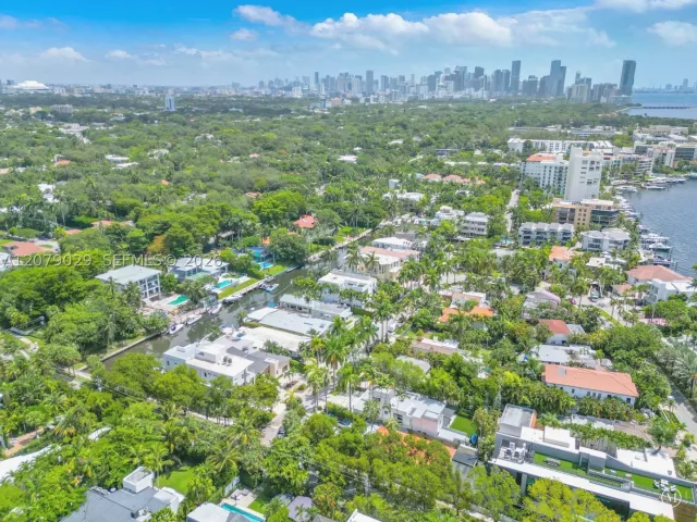 4-bedroom home for rent in Miami - 1826 Fairhaven Pl - MondialRealty