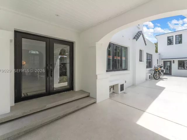 4-bedroom home for rent in Miami - 1826 Fairhaven Pl - MondialRealty